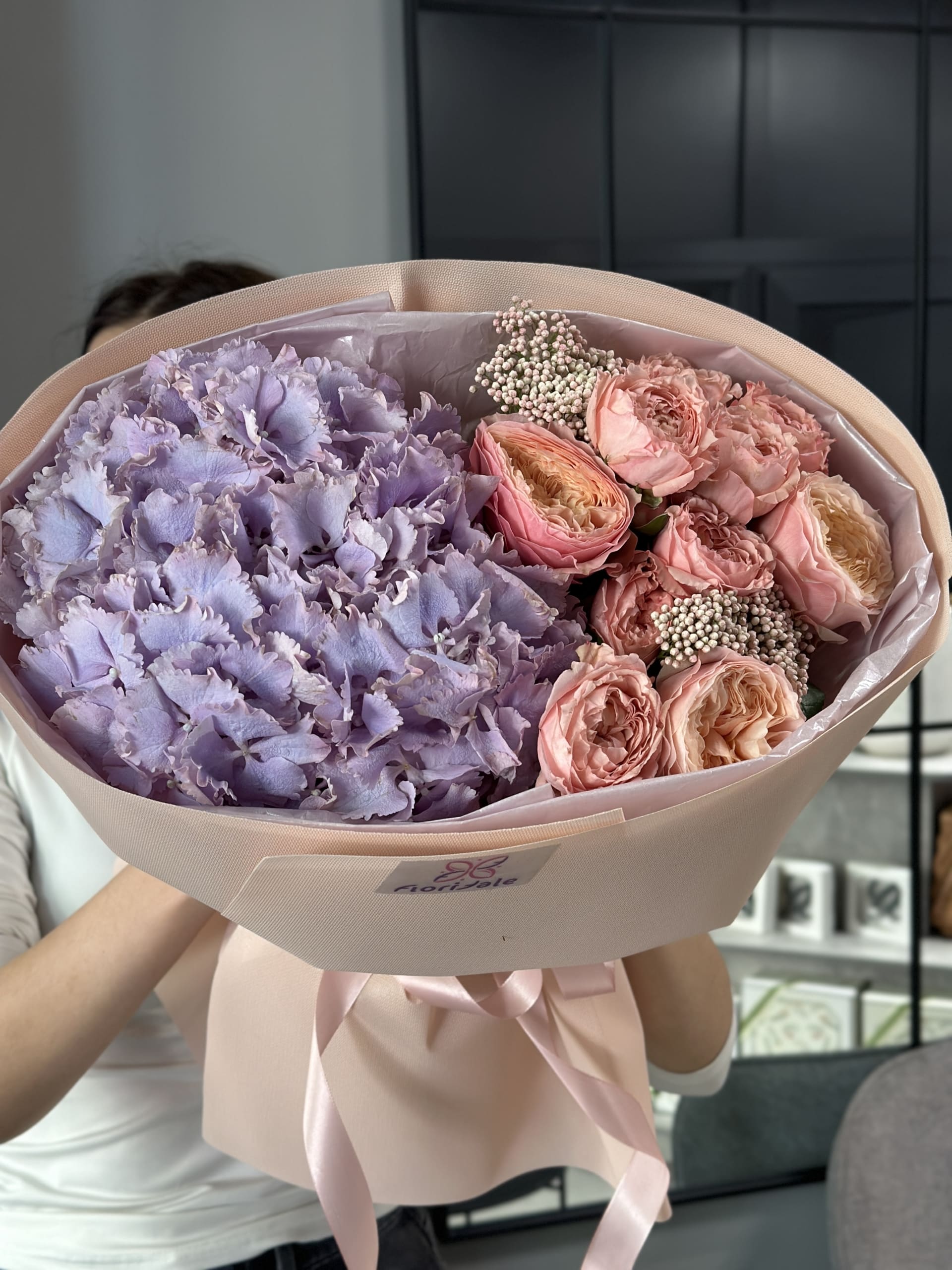 Классический букет Виолла: мелодия чувств с нотками нежности и романтики klassicheskiy-buket-violla:-melodiya-chuvstv-s-notkami-nezhnosti-i-romantiki