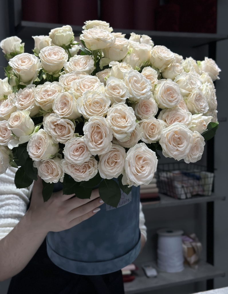 Композиция в коробке Матен: пробуждение красоты kompozitsiya-v-korobke-maten:-probuzhdenie-krasoty