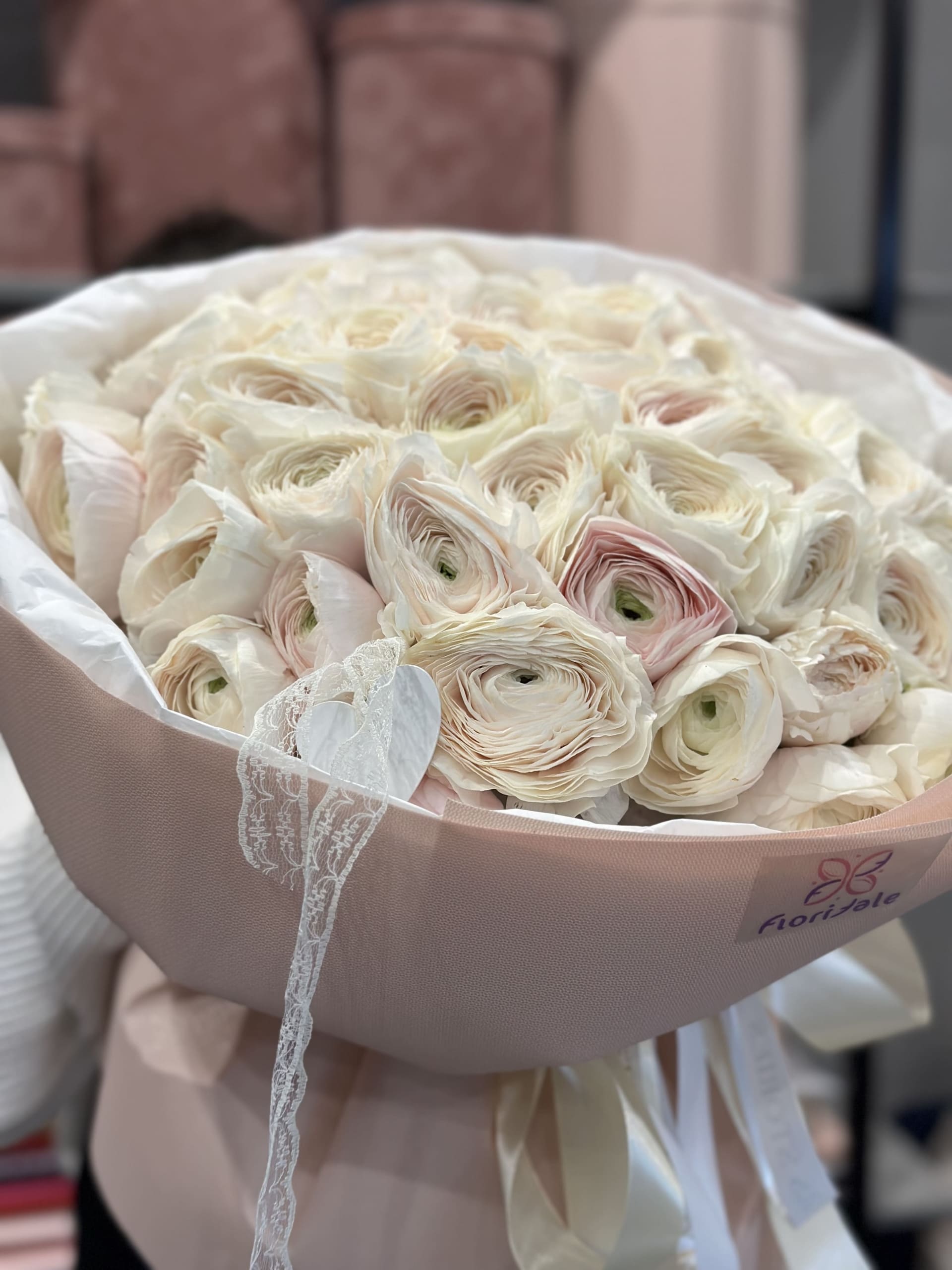 Букет ранункулюсов Кальм: букет, который говорит больше чем слова buket-ranunkulyusov-kalym:-buket,-kotoryy-govorit-bolyshe-chem-slova