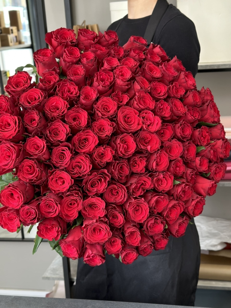 Букет роз Танго: страсть красных роз buket-roz-tango:-strasty-krasnyh-roz