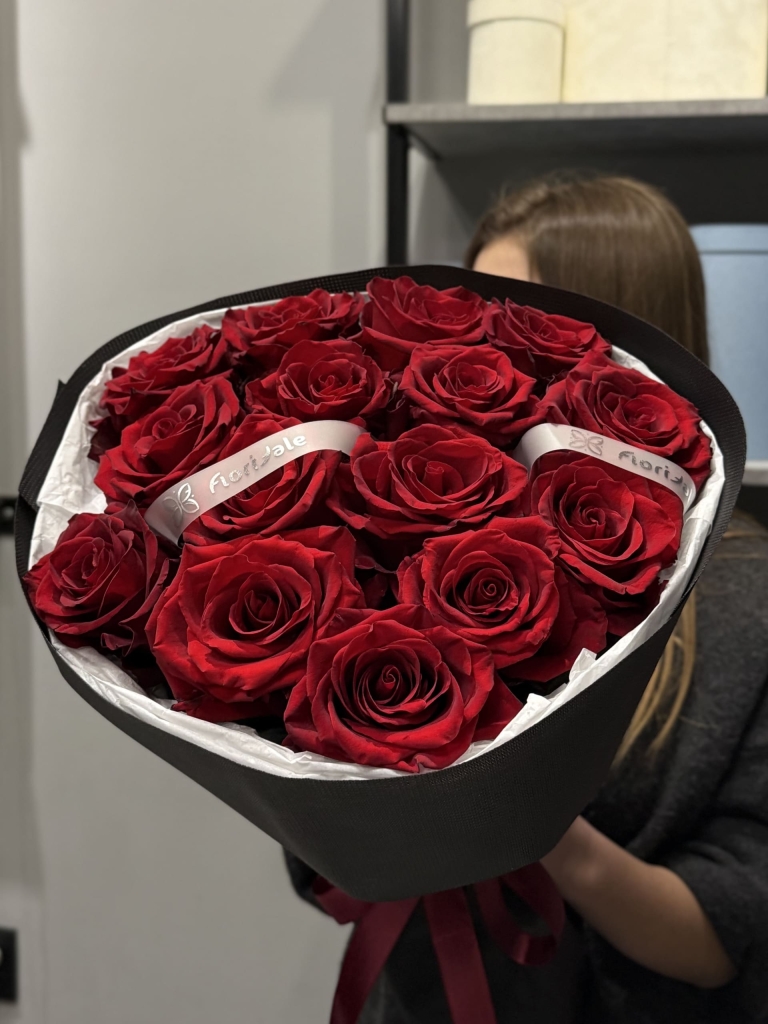 Букет роз Мафия: итальянская страсть buket-roz-mafiya:-italyyanskaya-strasty